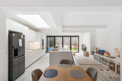 Coldershaw Road, London, W13