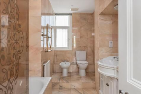 Oakwood Court, London W14