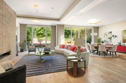 Ilchester Place, London, W14