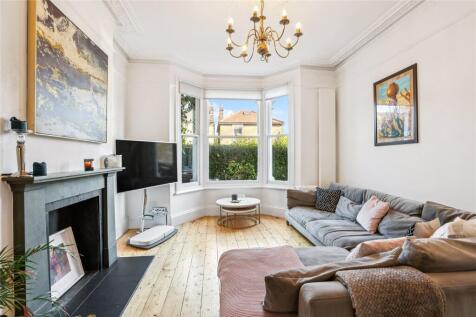Heathfield Gardens, Chiswick, London, W4