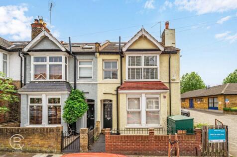 Laurel Gardens, Hanwell, London, W7
