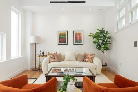 Lexham Mews, London, W8