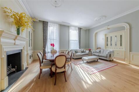 Kensington Court, London, W8