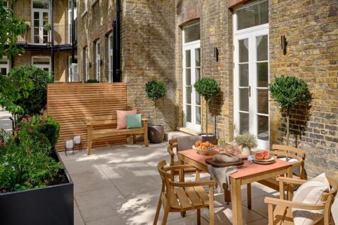 Allen House, 8 Allen Street, Kensington, London, W8 6BH