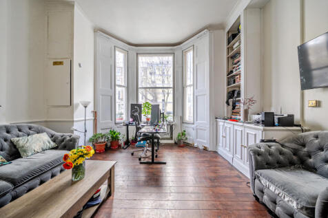 Earls Court Road, LONDON, W8