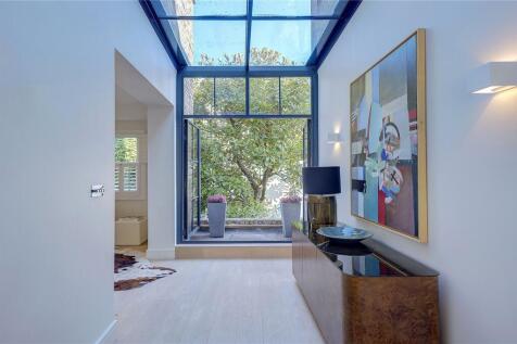 Kensington Place, London, W8