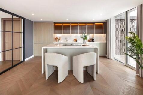 The Haydon, 16 Minories, London, EC3N