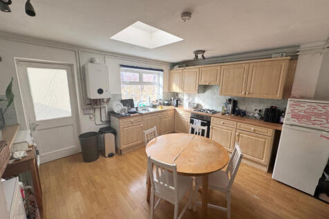 Derwent Road, Ealing, W5 4TN