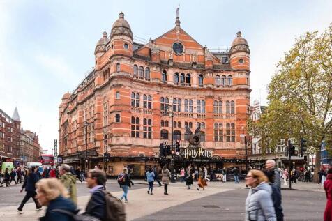 Shaftesbury Avenue, London, WC2H