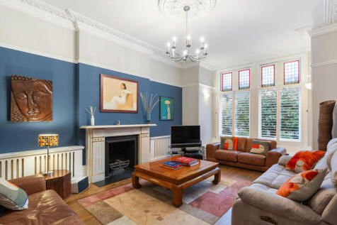 Woodville Road, London, W5