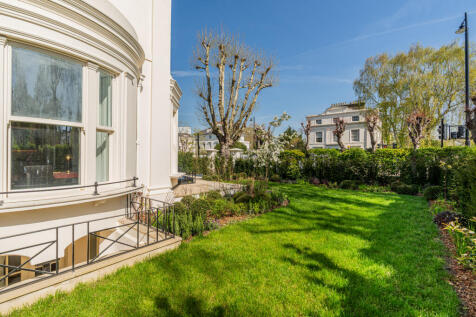 Warwick Avenue, Little Venice, London