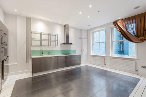Bedford Avenue, London, WC1B
