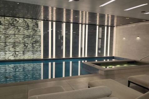 Jubilee Walk, London, WC1X