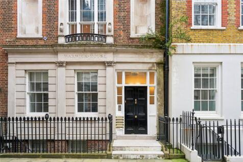 Warwick Court, Holborn, WC1R