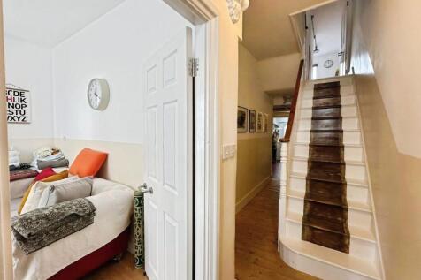 Plashet Road, London, E13