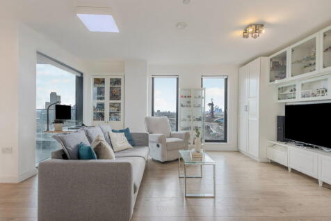 Legacy Tower, E15