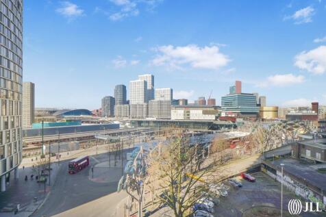 Stratosphere Tower, Great Eastern Road, London, E15