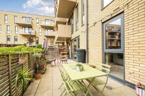 Harford Street, London, E1