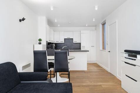 Mears Close, Whitechapel, London, E1