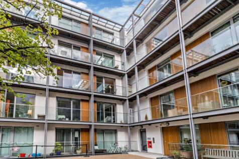 Highbury Stadium Square, N5, London