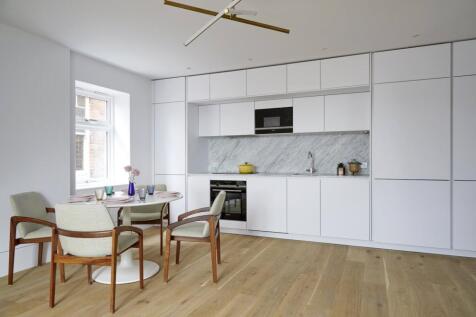 Maresfield Gardens, Hampstead, NW3