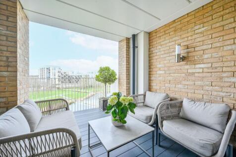 Lakeside drive, Park Royal, LONDON, NW10