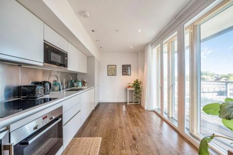 Albert Road, Queen's Park, London, NW6