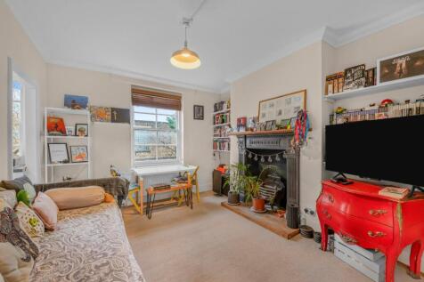 Pleasant Place, 
Islington, N1