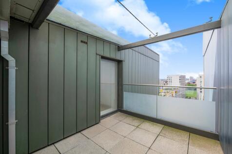 Barquentine Heights, 
4 Peartree Way, SE10