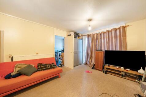 Hevelius Close, Greenwich, London, SE10