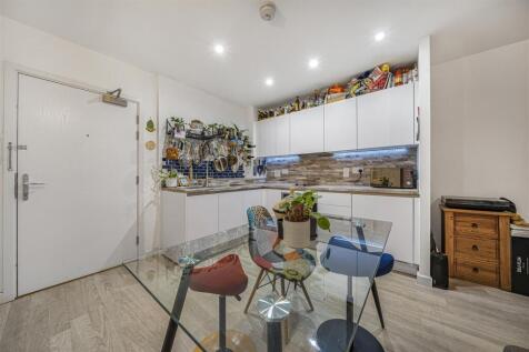 Greenland Place, Surrey Quays, SE8
