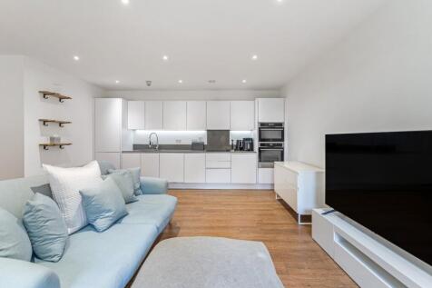 Pipit Drive, Putney, London, SW15