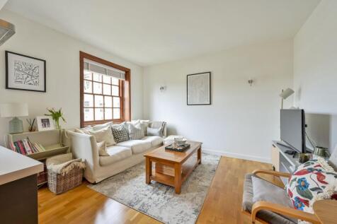 Scott Avenue, West Hill, London, SW15
