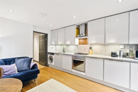 Heyford Avenue, London, SW8