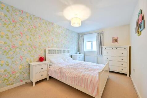Symons Close, Nunhead, London, SE15