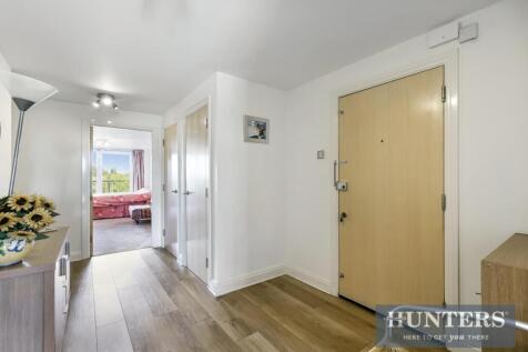 Holland Gardens, Brentford