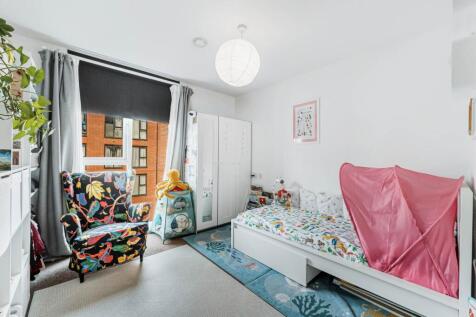 Myers Court, Reynard Way, Brentford