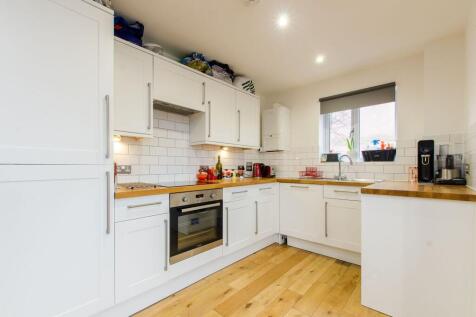 Upper Tulse Hill, Brixton, London, SW2
