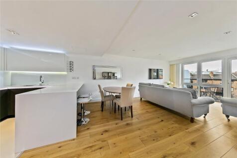 Kew Bridge Road, Brentford, TW8