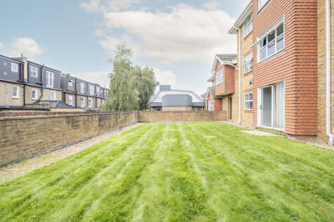 24 Ravensbury Road, London, SW18