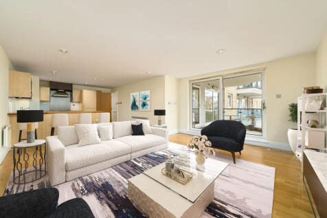 Bluewater House, Smugglers Way