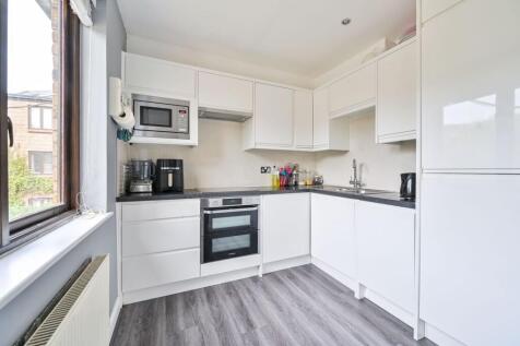 Plough Way, Rotherhithe, London, SE16