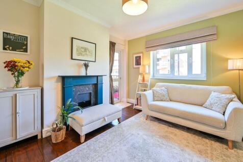 Winchester Close, Bermondsey, London, SE17