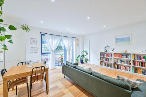 Waleorde Road, Elephant and Castle, London, SE17
