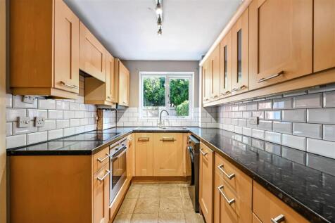 Myrna Close, Colliers Wood