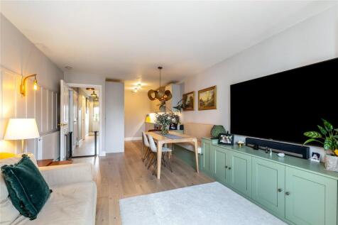 Wimbledon Hill Road, London, SW19