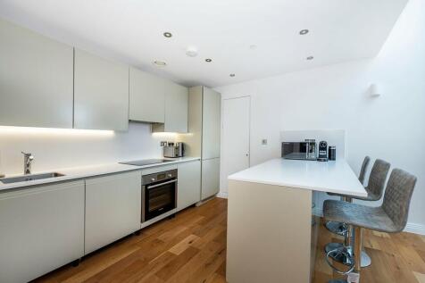 Western Avenue, Perivale, Greenford, UB6