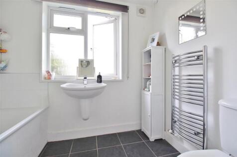 Algar Road, Isleworth, TW7