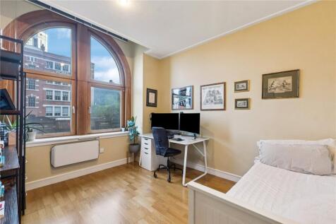City Road, London, EC1V
