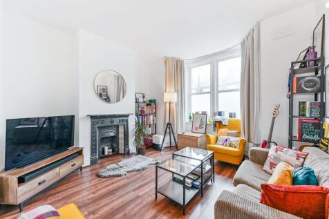Kilburn Lane, Queen's Park, London, W10